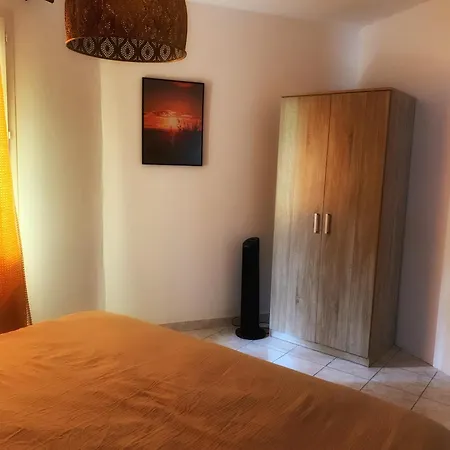 Σπίτι διακοπών Maison Paisible Avec Jardin - Proche Du De Sanguinet