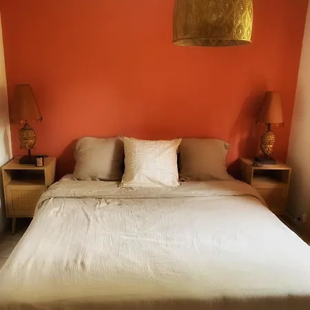 Maison Paisible Avec Jardin - Proche Du De 펜션 *