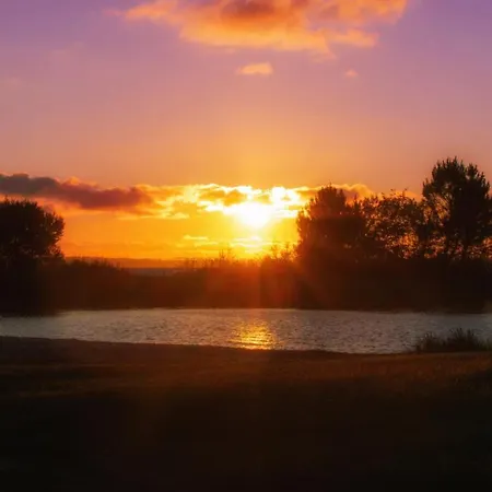 펜션 Maison Paisible Avec Jardin - Proche Du De *