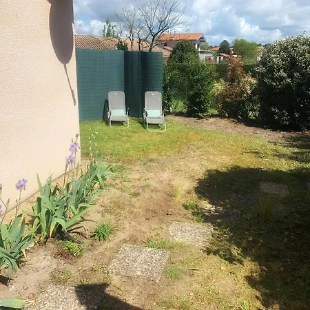 Holiday home Maison Paisible Avec Jardin - Proche Du De *