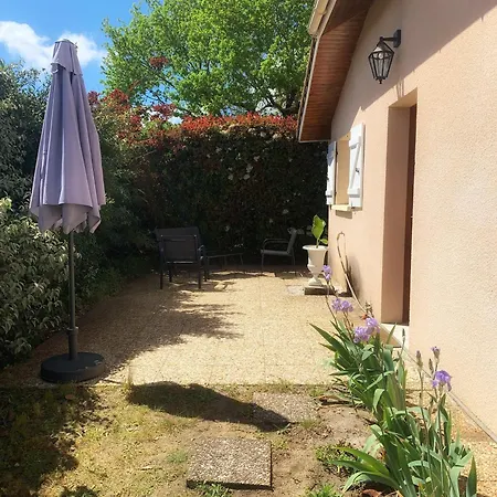 Hébergement de vacances Maison Paisible Avec Jardin, Terrasse Privée, Proche Du De *