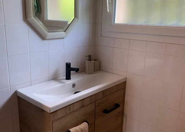 Maison Paisible Avec Jardin - Proche Du De Sanguinet